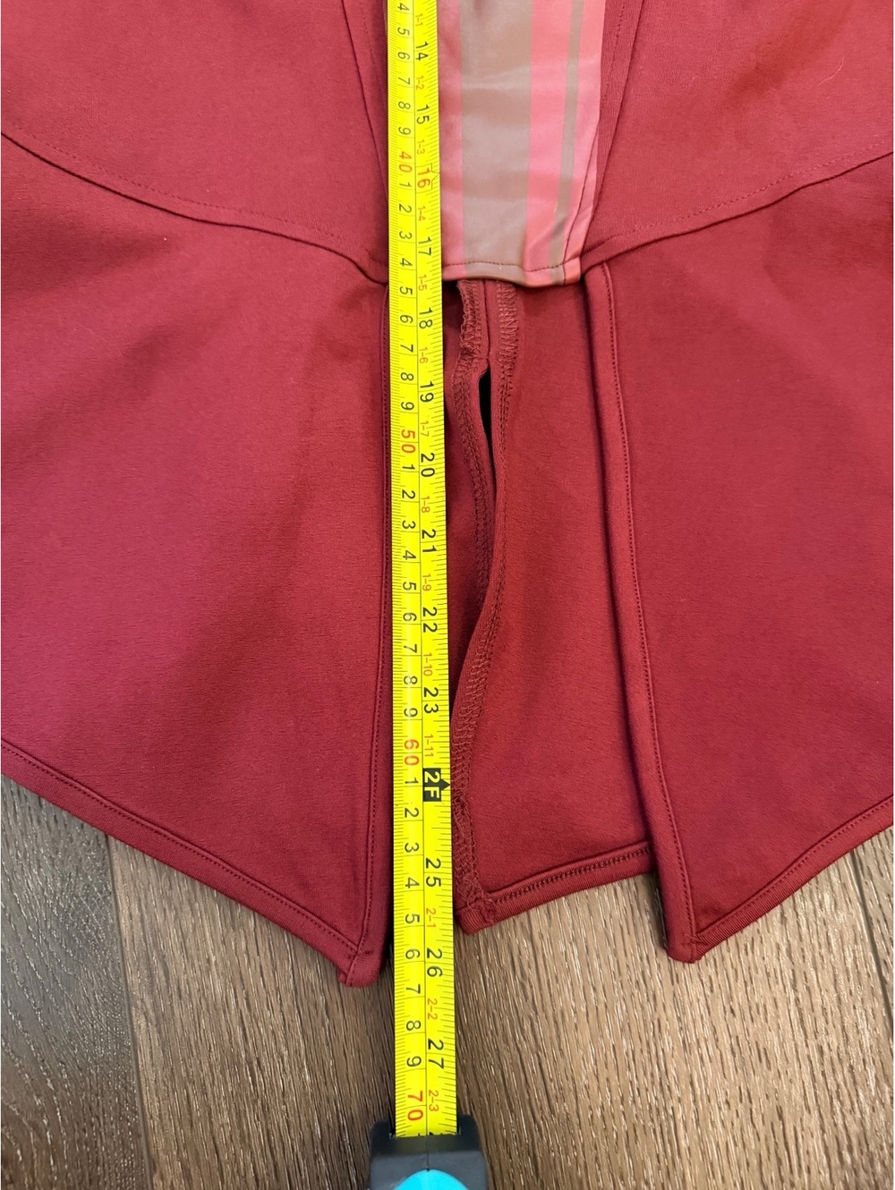 Her Universe WandaVision Wanda Scarlet Witch Top XL NWT Marvel Hot Topic - Picture 7 of 7